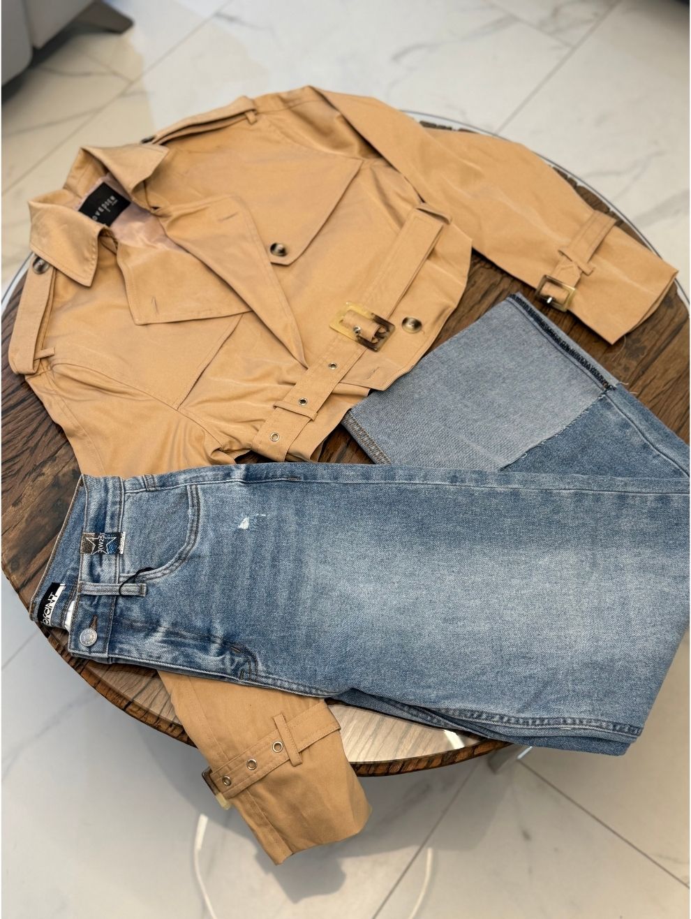 Jacket tipo Trench corta